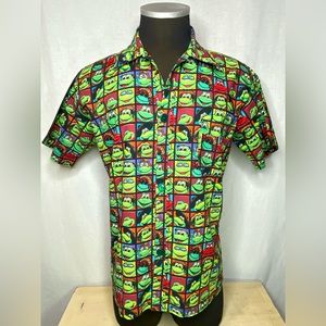 Senor Frogs Shirt Green Mens Size Large Button Up All Over Frog Faces Graphic